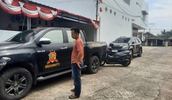 Kendaraan Operasional (8)